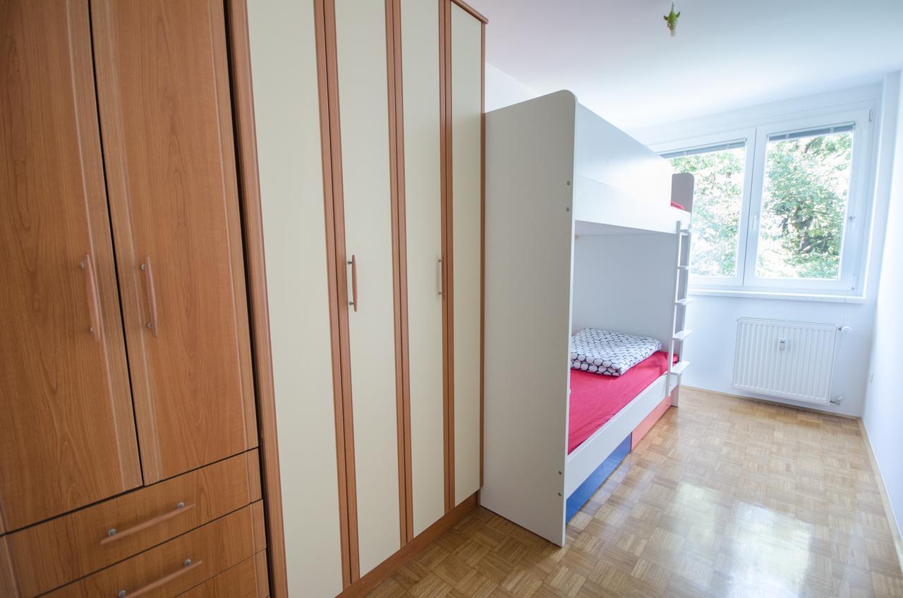 Apartment Near The Train Station Liubliana Exterior foto