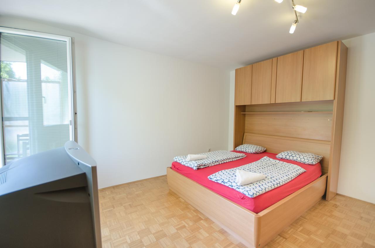 Apartment Near The Train Station Liubliana Exterior foto