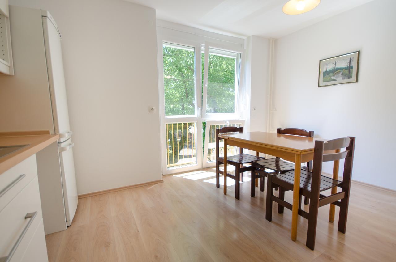 Apartment Near The Train Station Liubliana Exterior foto
